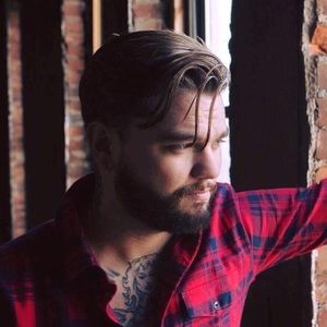 Meet your Posher, Drew